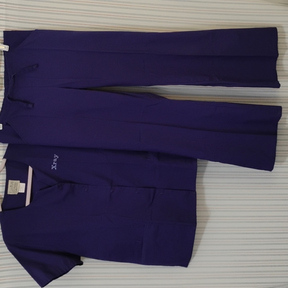 *3 Sets* Lydia Pro-Series Collection Scrubs                   Tops M  Pants S - Picture 4 of 16